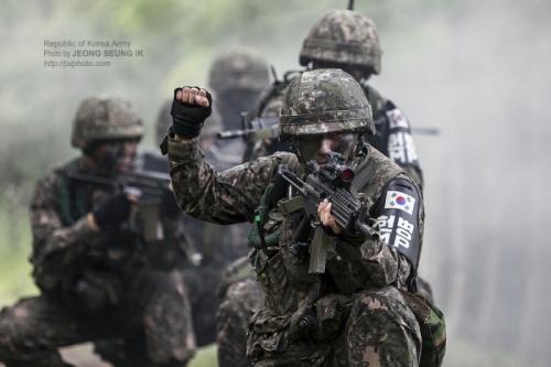 韓国人「日本自衛隊はどうしてくたびれているのですか？」