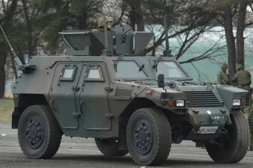 韓国人「日本の新型装甲車がヤバすぎる…」「日本本土に上陸した瞬間に焦土化」