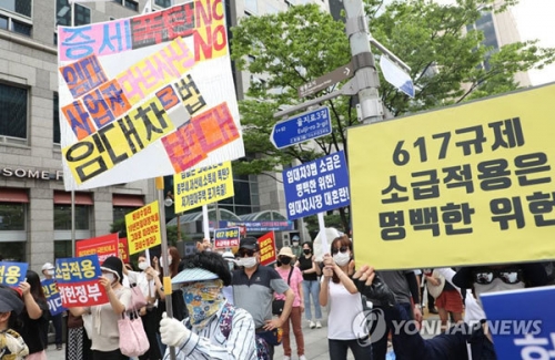 【悲報】韓国人「文在寅の不動産政策、ベネズエラと一致しすぎてて炎上」