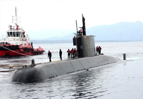 インドネシア国防相「韓国からの技術移転で作った潜水艦がゴミすぎて泣きそう…」「驚きを禁じえないポンコツ」