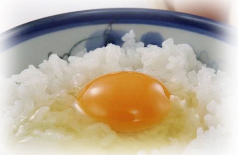 中国人「日本人は死を恐れない民族：生卵をご飯に乗せて混ぜて食べる」　中国の反応