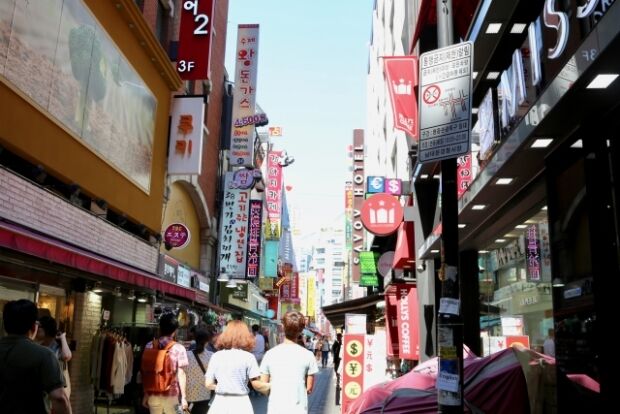 韓国人「ソウル最大の繁華街、明洞の近況がやばすぎる件」