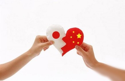 中国人「なぜ中国と日本は仲良く協力できないのかー！？」