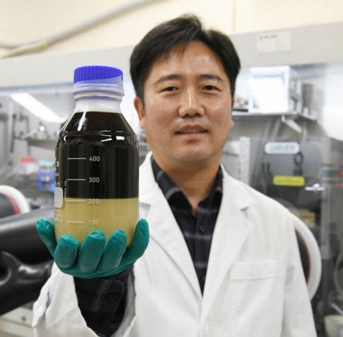 韓国人「トヨタが『全固体電池』研究に全力投球した結果→低価格・大量生産技術を韓国の研究チームが開発」
