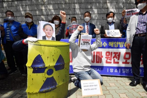 【Kコント】日本政府「韓国も原発廃棄物情報公開すればどうか？」→韓国人「それだ！我が国の透明な情報を見せてやれェ！」→韓国政府逃亡