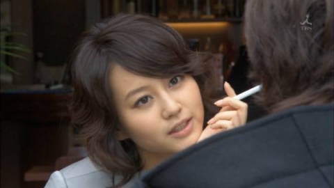 中国人「なぜ日本人女性はタバコを吸うのか？こんな女を受け入れられるか？」　中国の反応
