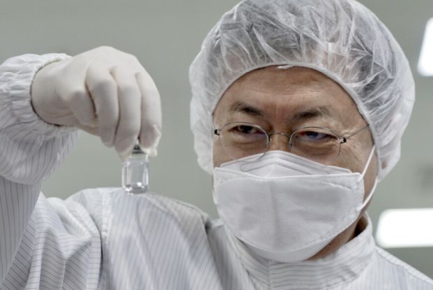 韓国政府「ワクチン足りないから韓国企業が委託生産受けるアストラゼネカの輸出制限を検討する」…専門家「非現実的」＝韓国の反応