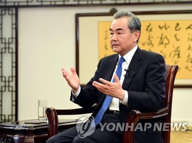 中国外相、日本に「大国間の対立に巻き込まれるな」警告＝韓国の反応