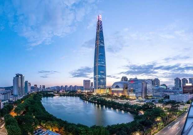 韓国人「ロッテワールドタワーの設計デザイン変遷史を見てみよう」