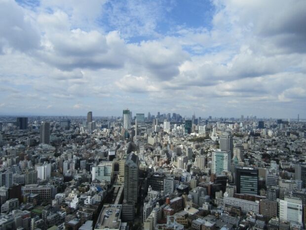 韓国人「東京の上空にとんでもないものが浮かんでる件」