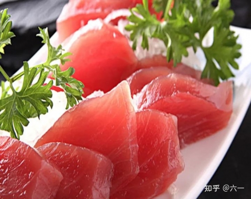 中国人「日本の寿司の疑問：マグロよりもサーモンの方が圧倒的に美味しいのに、なぜマグロの方がはるかに高価なのか？」　中国の反応