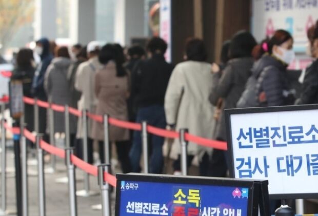 韓国の新規感染者、再び2000人超え…ウィズコロナを前に不安増大＝韓国の反応