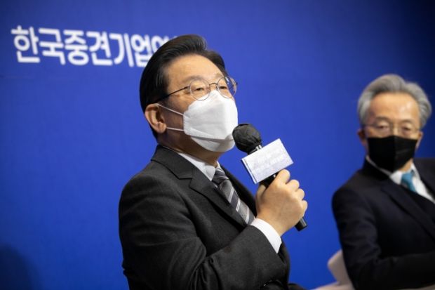 李在明大統領候補、脱毛治療に続いて歯も植える公約「インプラントの健康保険適用拡大」＝韓国の反応