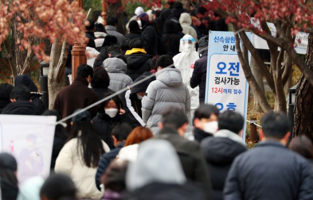 新型コロナ感染者数、ピークを過ぎた日本とピークが遠い韓国＝韓国の反応