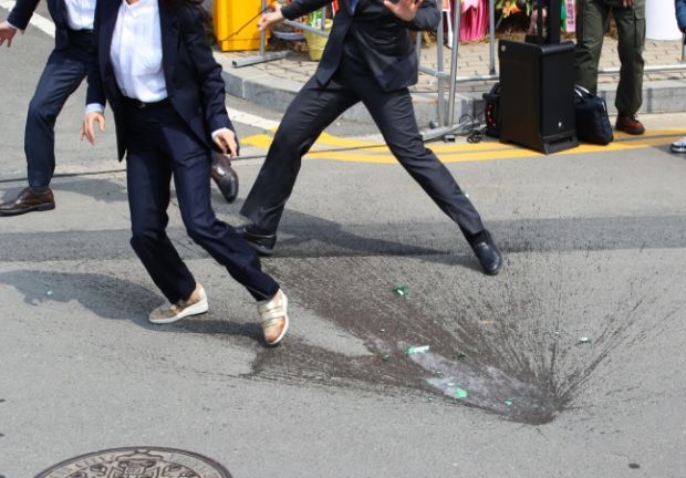 朴槿恵元大統領に向かって焼酎瓶を投げた40代男性現行犯逮捕＝韓国の反応