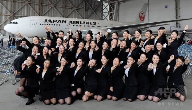 韓国人「日本の航空会社JALが毎年新入社員たちにさせること」