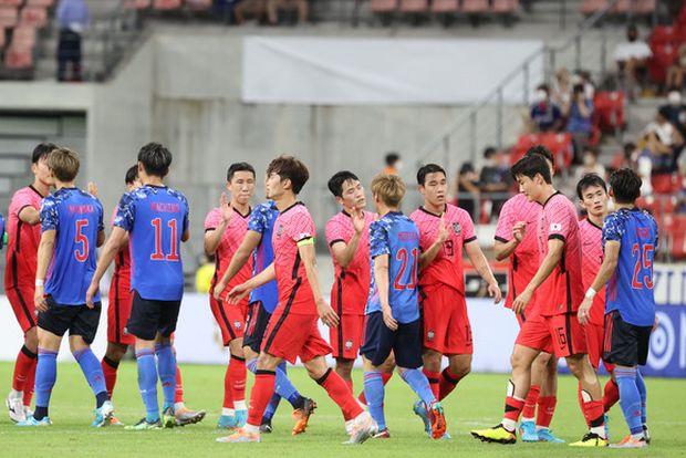 韓国人「韓国はサッカーの試合だけでなく、あらゆる面で日本に負けていた」