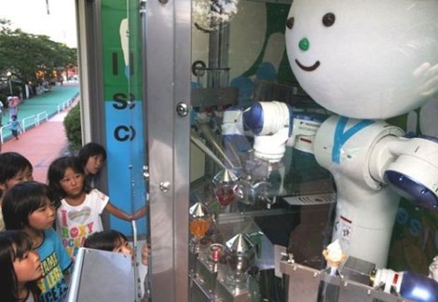 韓国人「日本のソフトクリームロボットを見てみよう」