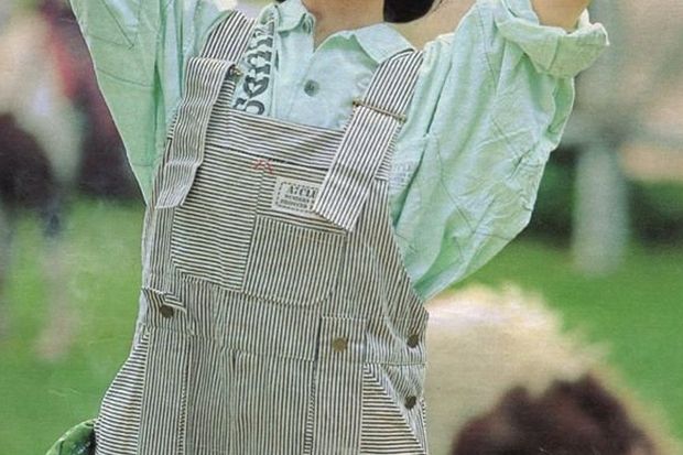 韓国人「典型的な日本人顔の80年代の寿司女」