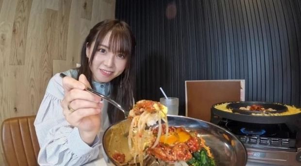 韓国人「日本人女性がビビンバを食べる姿を見てみよう」