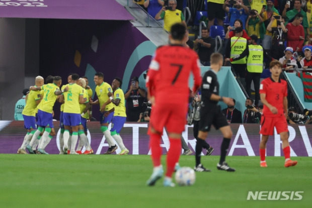 韓国人「韓国代表、ブラジルに1対4で敗北ｗｗｗｗｗ」