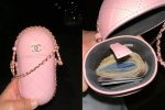 現金500万ウォンが入ったシャネルバッグ紛失した中国人観光客、韓国市民のおかげで50分で取り戻す…「驚くべき申告意識」＝韓国の反応