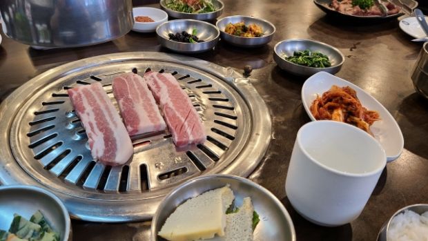 中国百度「サムギョプサルは中国料理」表現に、ソ・ギョンドク「韓食工程」主張＝韓国の反応