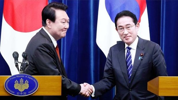 尹大統領の手を握って支持率を上げた岸田、7～8日訪韓…過去史謝罪するか＝韓国の反応