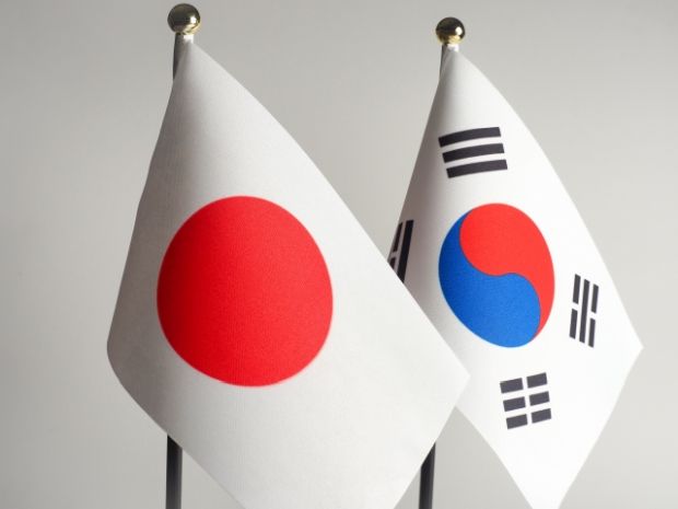 韓国人「YouTubeで15万人が投票した東アジア最高の国旗」