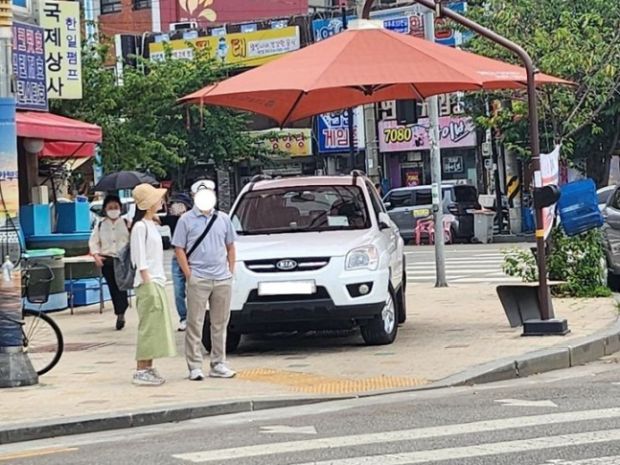 日除け占領した「無概念駐車」議論＝韓国の反応