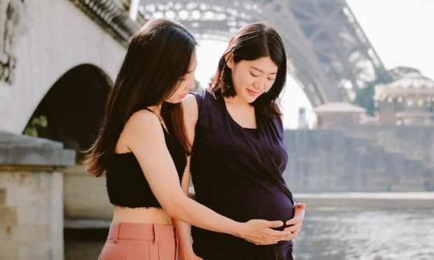 韓国人「韓国初の妊娠同性カップル…精子はベルギー人、結婚式はニューヨーク」
