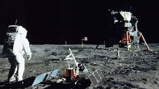 韓国人「人類は月に行ったことがない」