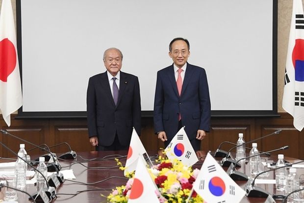 韓国と日本、100億ドルの通貨スワップをドルベースで締結＝韓国の反応