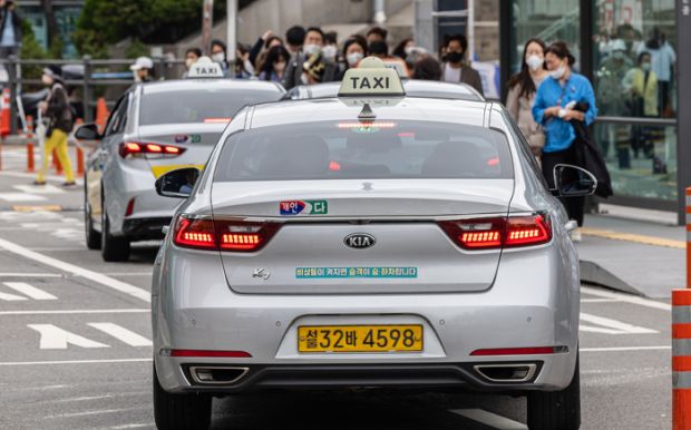 韓国人「最近は消えた韓国のタクシー文化」