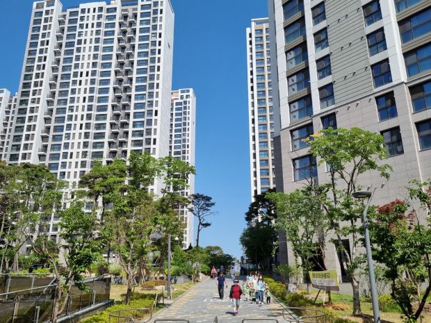 韓国人「全世界で韓国の新築マンションにしかない特徴」