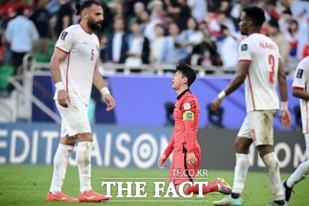 韓国人「現在のアジアカップサッカー韓国代表と日本代表の状況がこちら」