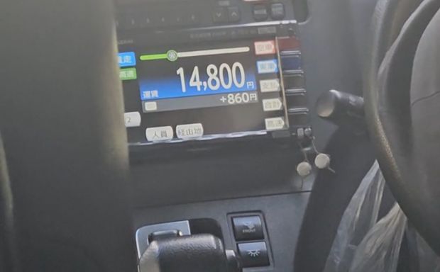 韓国人「日本のタクシー料金が上がっていく速度」
