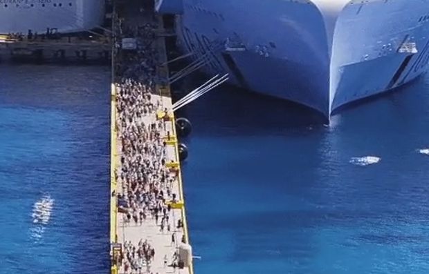 韓国人「世界最大規模のクルーズ船が想像以上にすごい件」