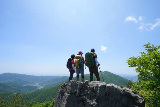 韓国人「認知症患者を1日4時間ずつ登山させた結果」