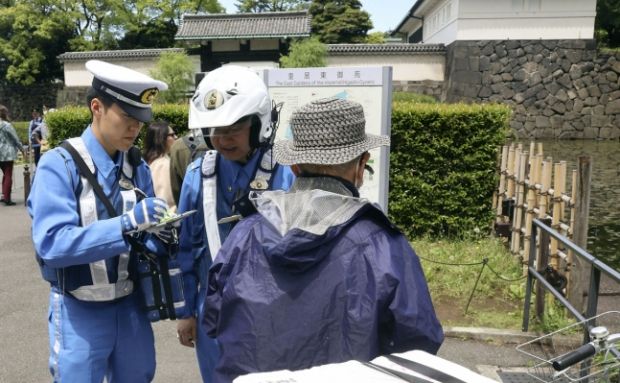 日本、自転車運転中に携帯電話を使用すると11月から懲役・罰金刑＝韓国の反応